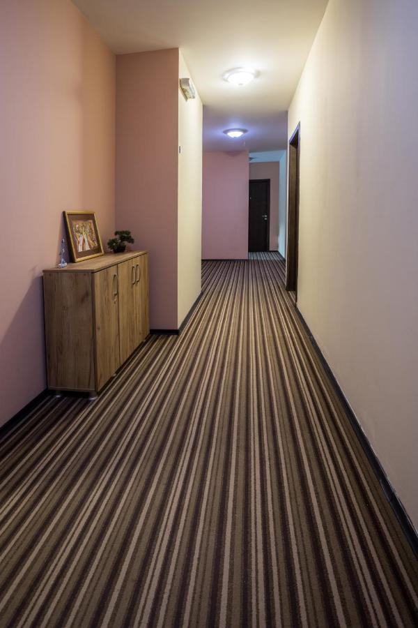 Hanovete Hotel Πλίσκα Εξωτερικό φωτογραφία
