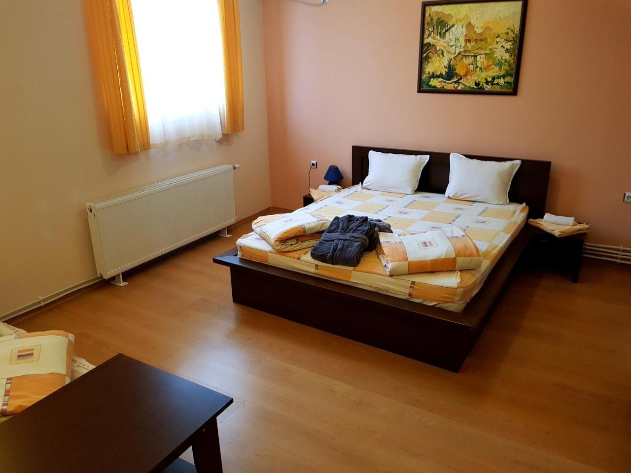 Hanovete Hotel Πλίσκα Εξωτερικό φωτογραφία